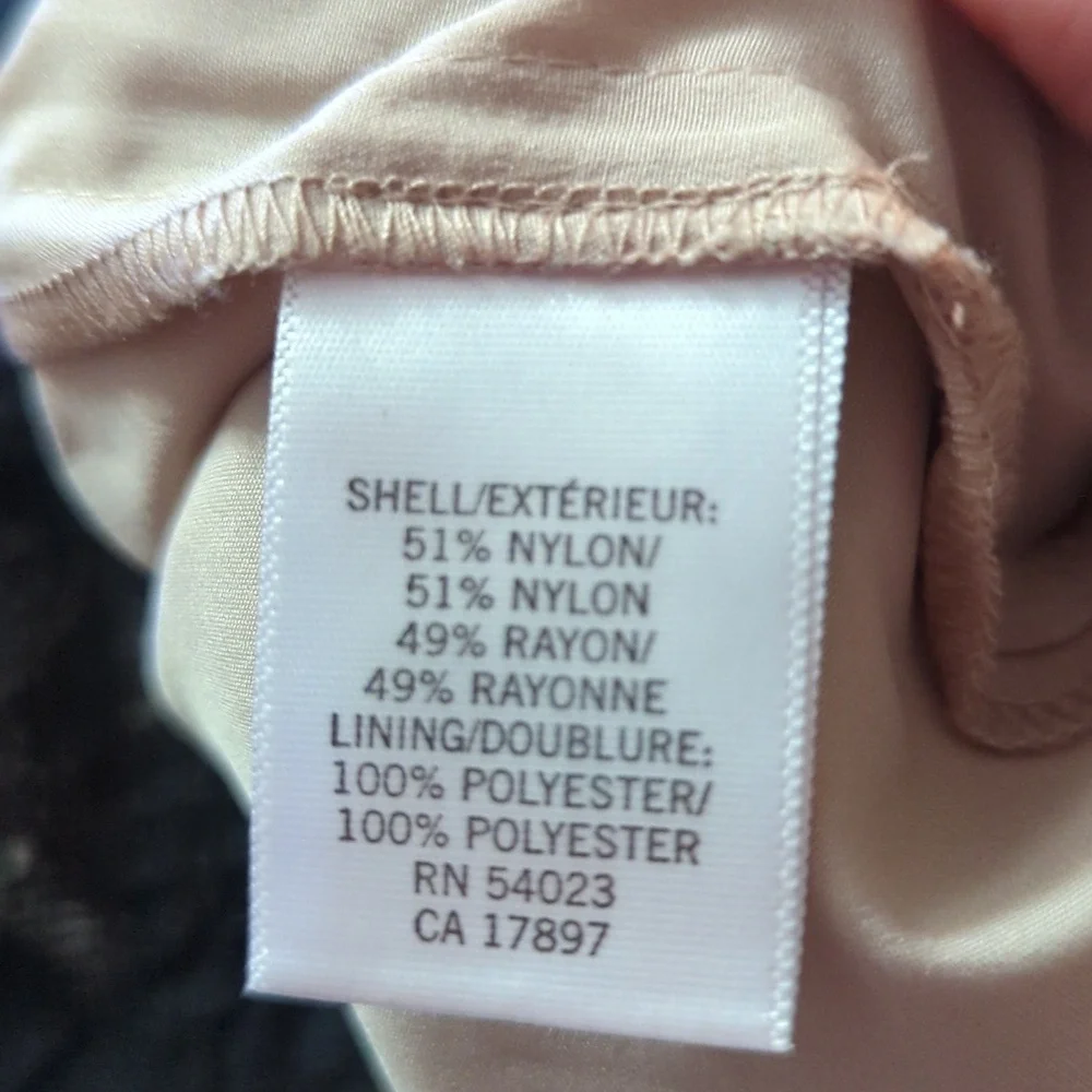 Banana Republic Black + Tan Lace Pencil Skirt Women's Size 2P - Picture 4 of 5